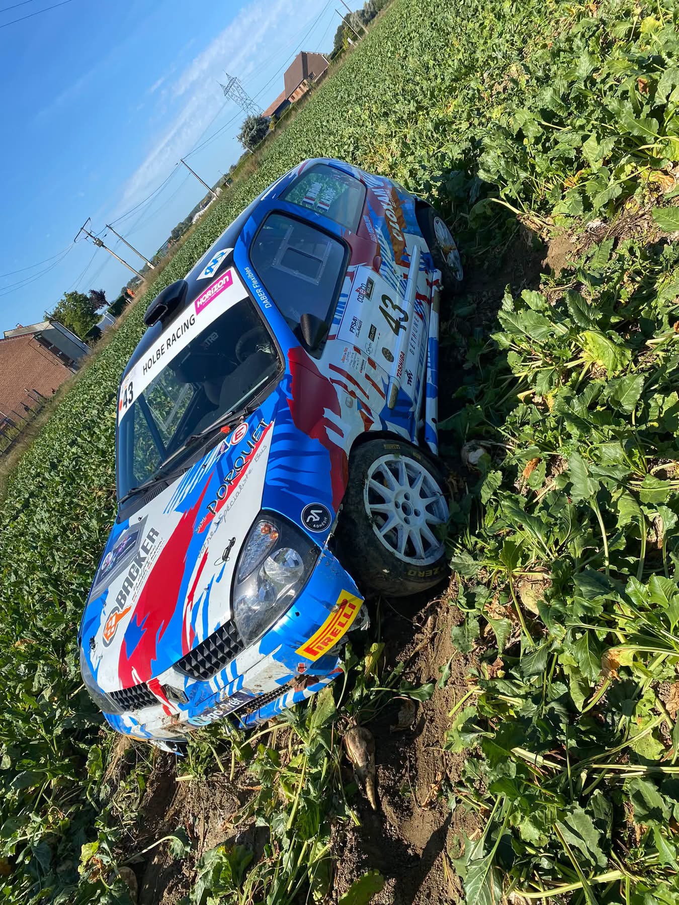 Renault Clio Rally3 n°43 — Rallye du bethunois 2026 — équipage HOLBE William / HOLBE Amandine — photo de rallye