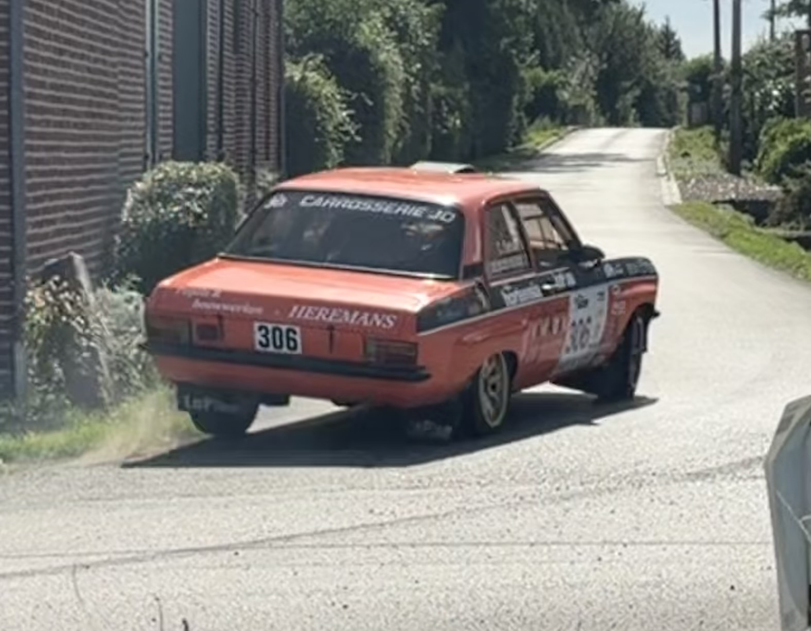 Opel Ascona B n°306 — Rallye du bethunois 2026 — équipage DEBUE Claude / DE BOEVERIE Mattice — photo de rallye